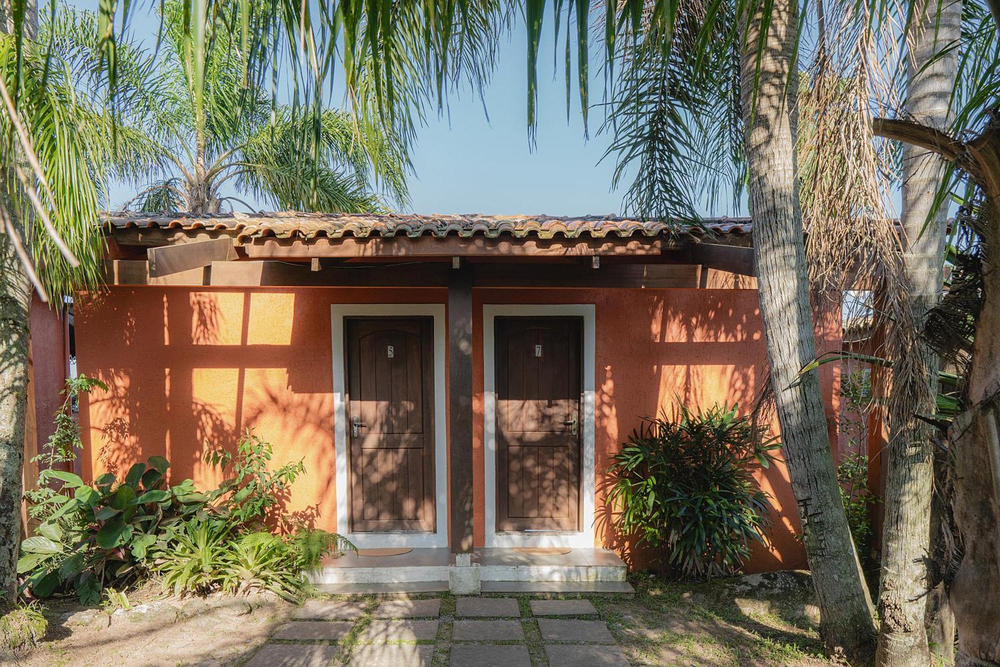 Pousada Villa Agrifoglio Прайя-ду-Роза Экстерьер фото