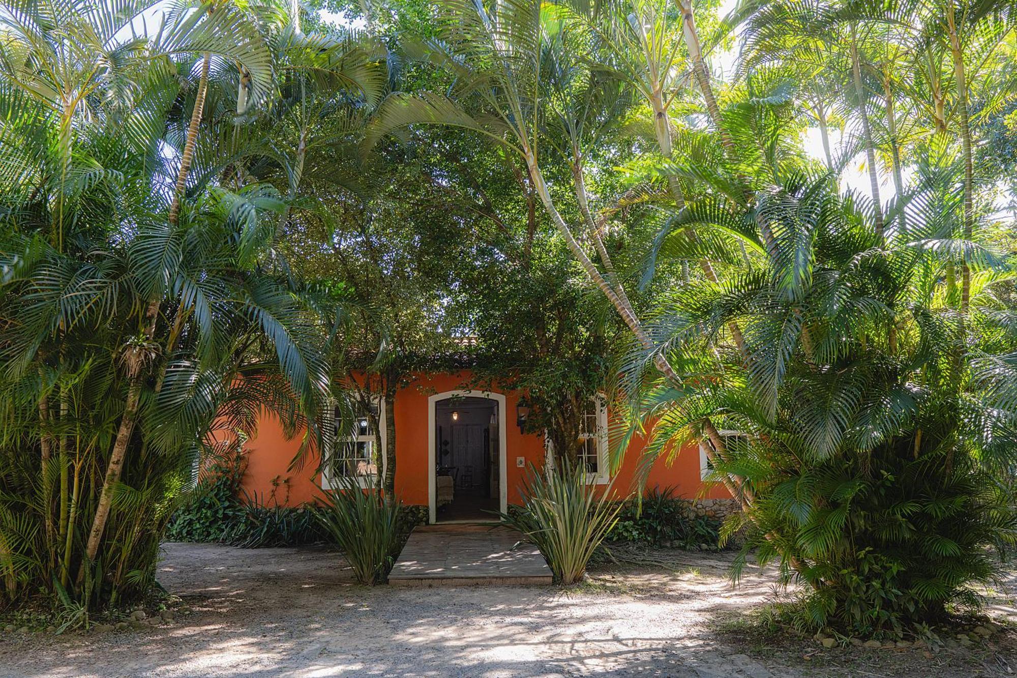 Pousada Villa Agrifoglio Прайя-ду-Роза Экстерьер фото